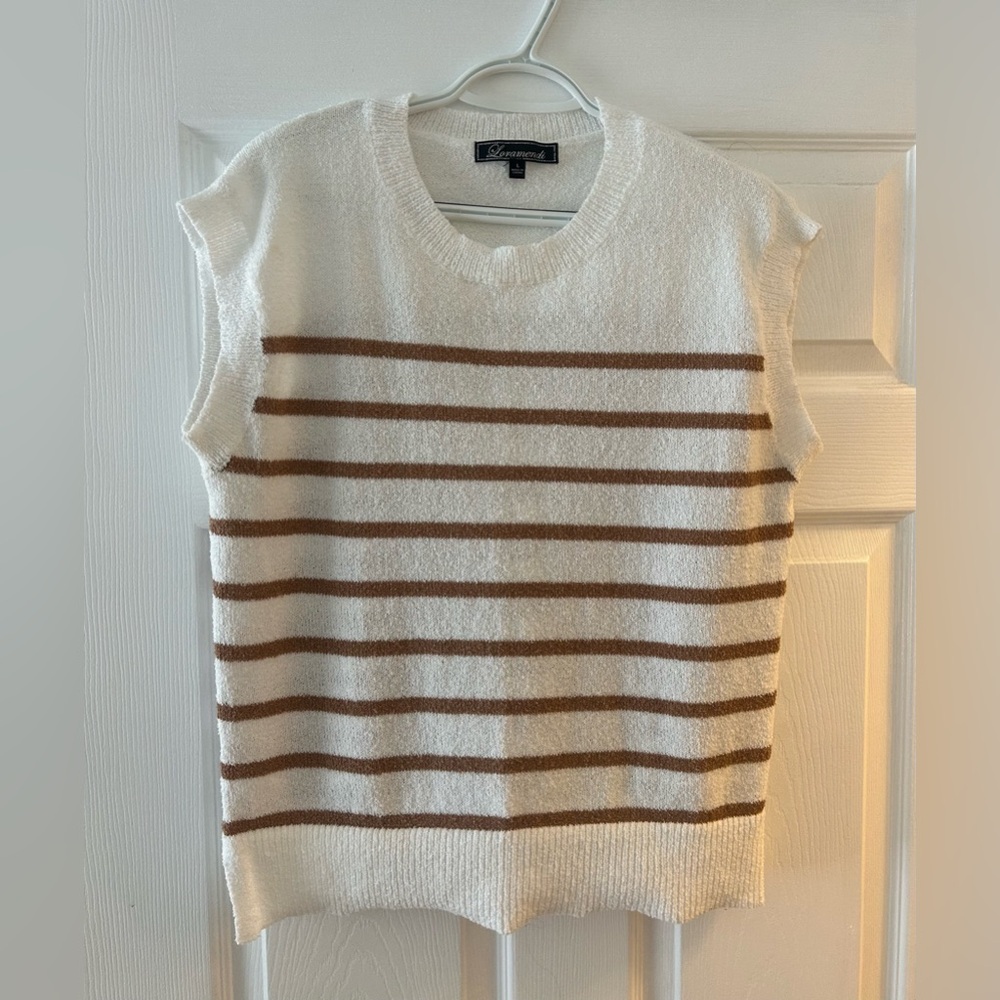 Short sleeve sweater/shirt/top by Loramendi size L